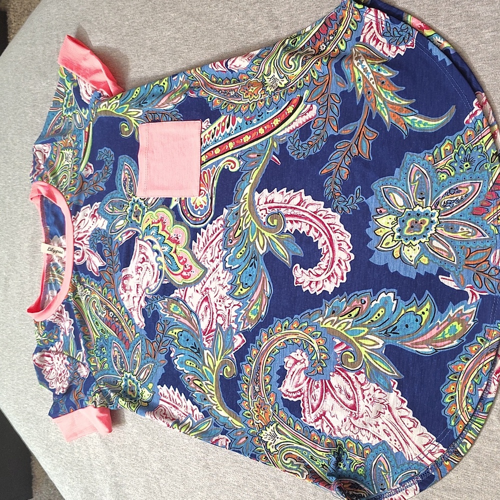 VINTAGE LILYPAD- WOMENS BEAUTIFUL SHORT-SLEEVED BLOUSE